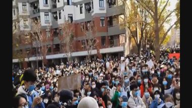 China: Anti-Lockdown Protests Erupt Amid Increase in Coronavirus Cases, People Take To Streets Against President Xi Jinping's Zero-COVID Policy (Watch Videos)